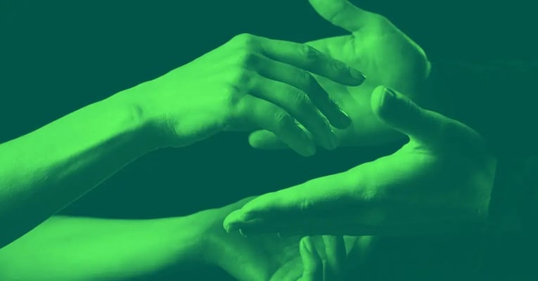 How to build trust in the workplace featured image