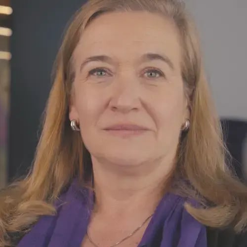 Headshot photo of Helen Cook, Chief People Officer at Finastra